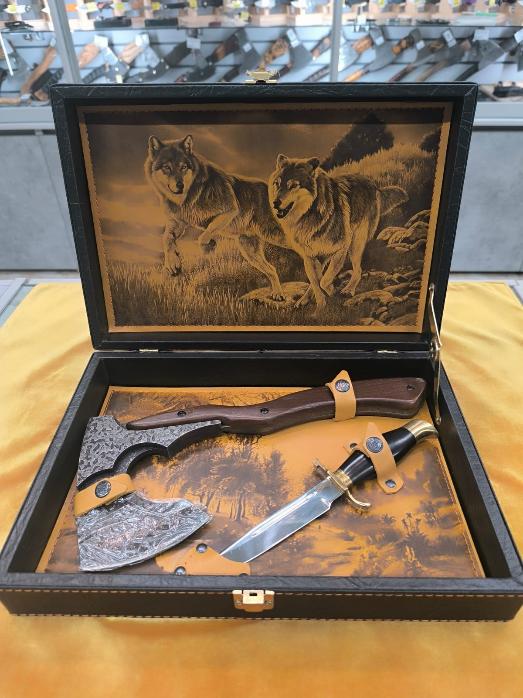 Набор Топор + нож в шкатулке №2