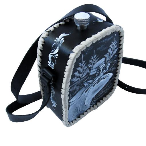 Фляга Пирамида 1,0л. в кожаном чехле (черная)