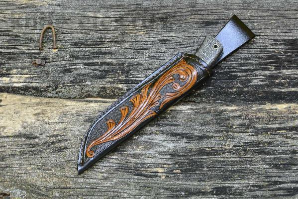 Нож Охотник цм D2 Карбон, форм. ножны №3