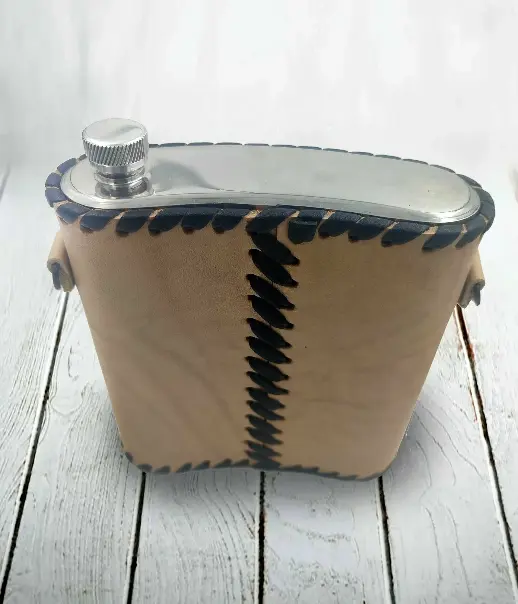 Фляга 501 (белая кожа) 1л №1